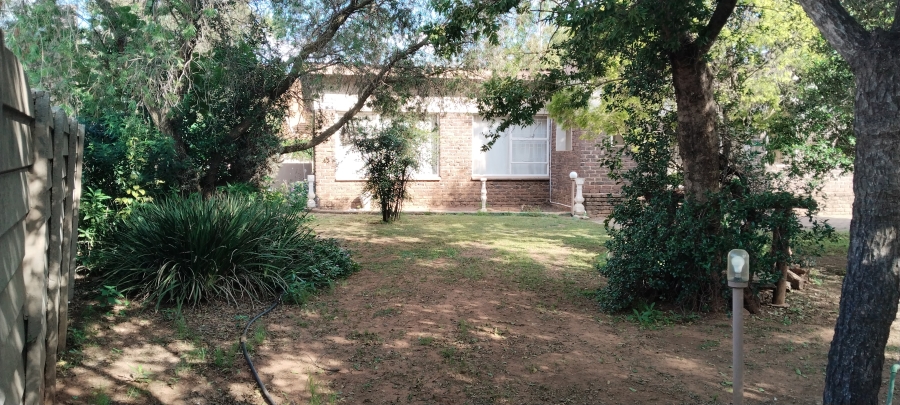 5 Bedroom Property for Sale in Rensburg Gauteng
