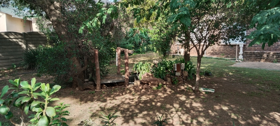 5 Bedroom Property for Sale in Rensburg Gauteng