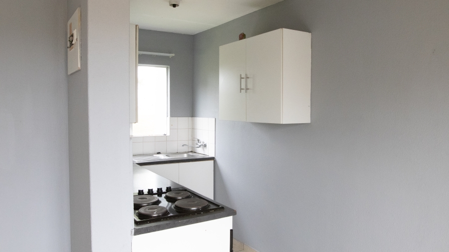 1 Bedroom Property for Sale in Sharonlea Gauteng