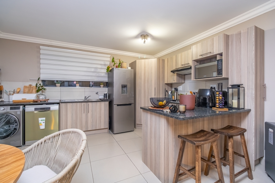 2 Bedroom Property for Sale in Chartwell Gauteng
