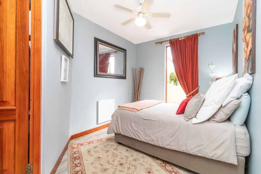 2 Bedroom Property for Sale in Magaliessig Gauteng