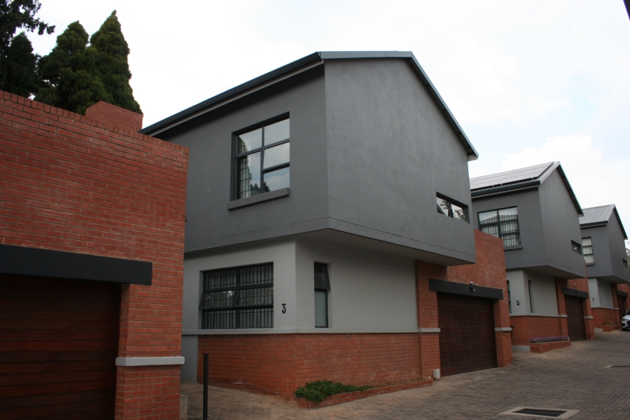 3 Bedroom Property for Sale in Ashlea Gardens Gauteng