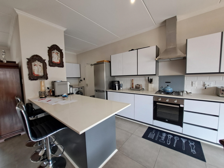 3 Bedroom Property for Sale in Amorosa Gauteng
