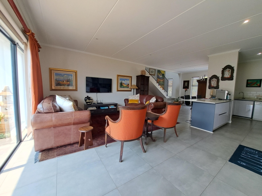3 Bedroom Property for Sale in Amorosa Gauteng