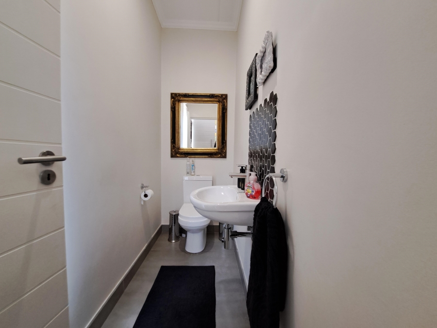 3 Bedroom Property for Sale in Amorosa Gauteng
