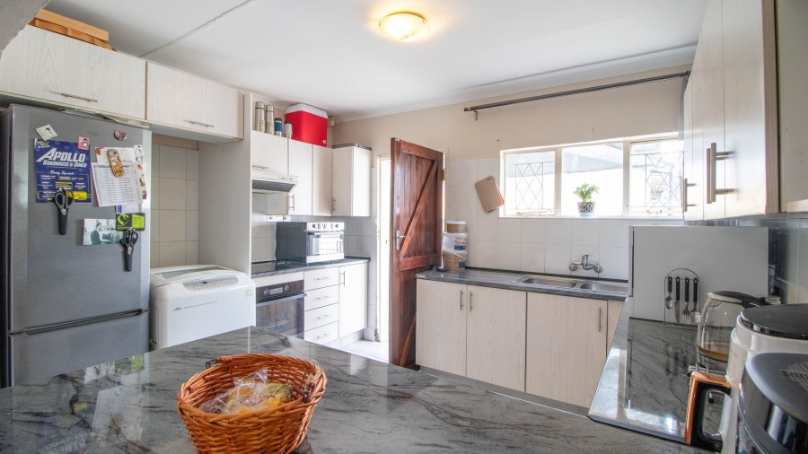 To Let 3 Bedroom Property for Rent in De Klerkshof Gauteng
