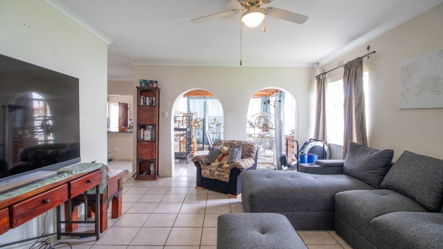 To Let 3 Bedroom Property for Rent in De Klerkshof Gauteng