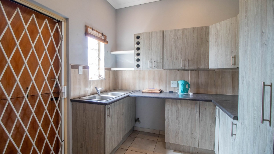 To Let 3 Bedroom Property for Rent in De Klerkshof Gauteng