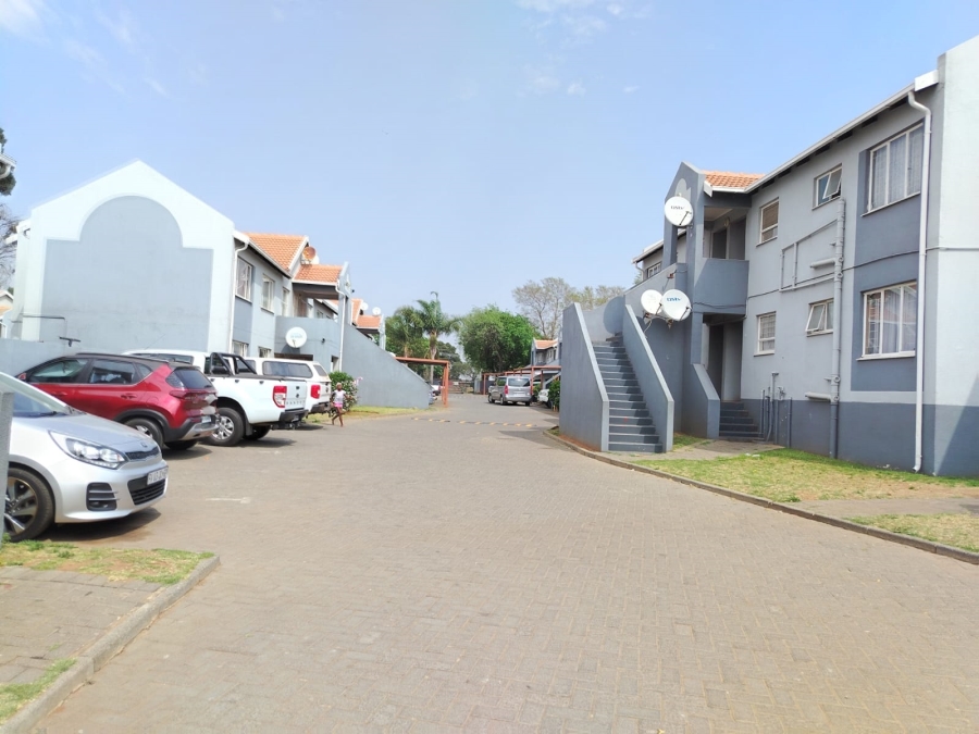 2 Bedroom Property for Sale in Airport Park Gauteng