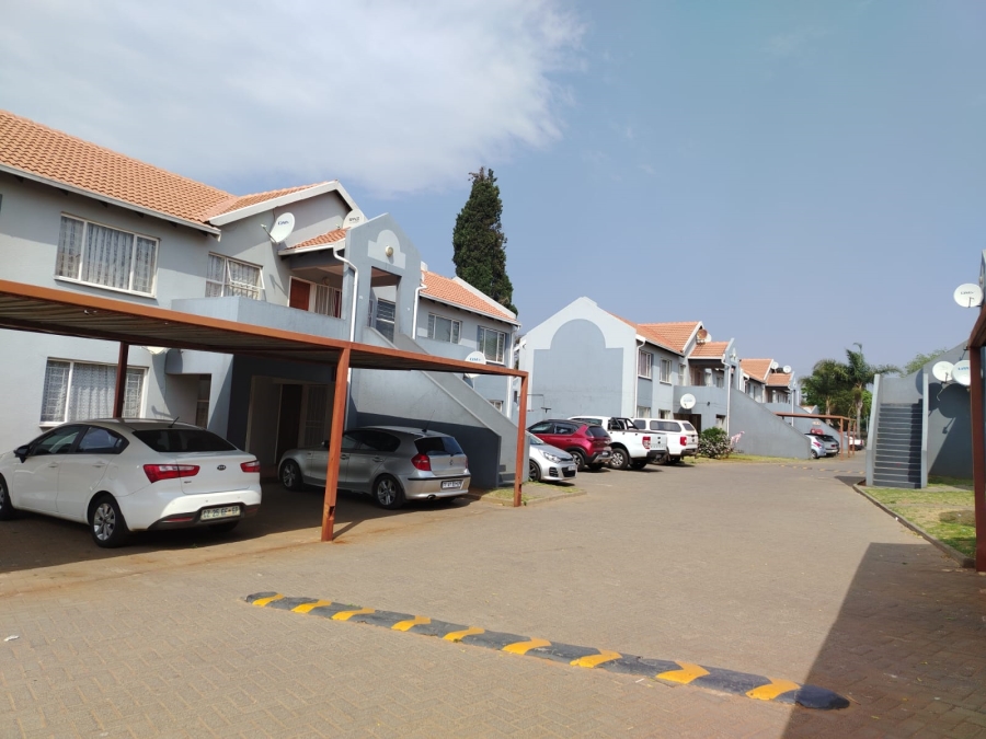 2 Bedroom Property for Sale in Airport Park Gauteng