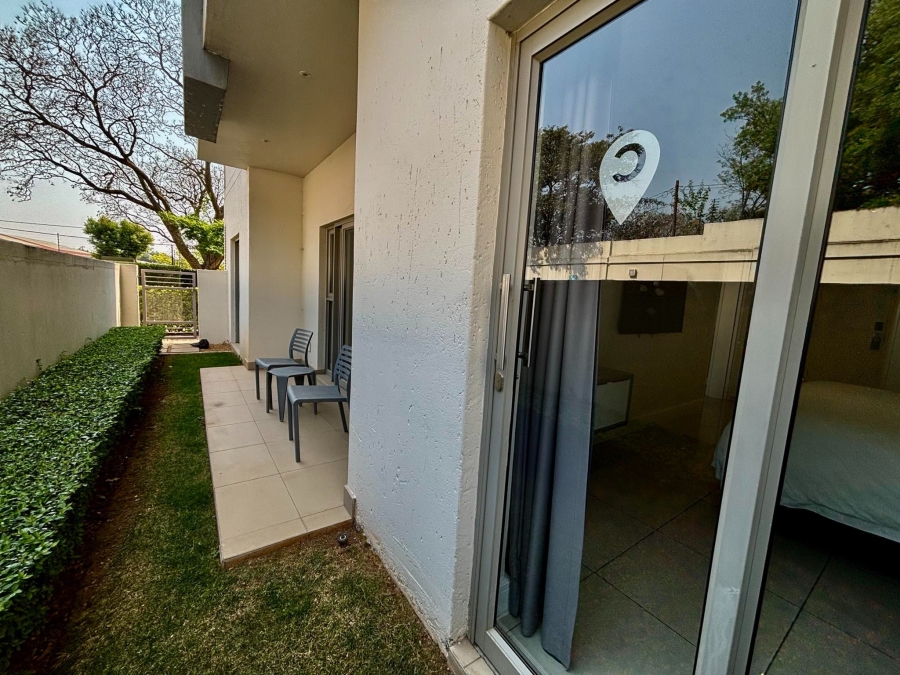 To Let 2 Bedroom Property for Rent in Rosebank Gauteng