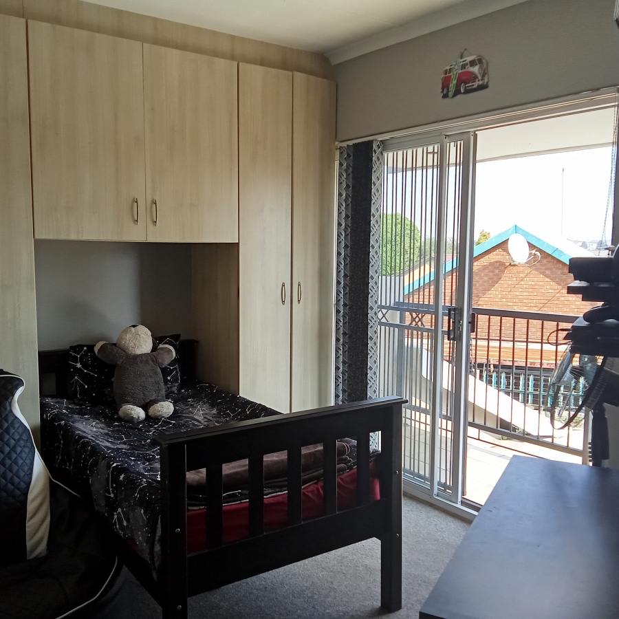 3 Bedroom Property for Sale in Witpoortjie Gauteng