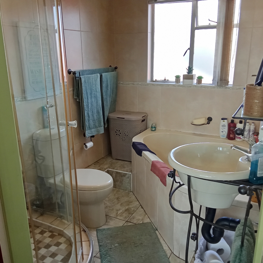 3 Bedroom Property for Sale in Witpoortjie Gauteng