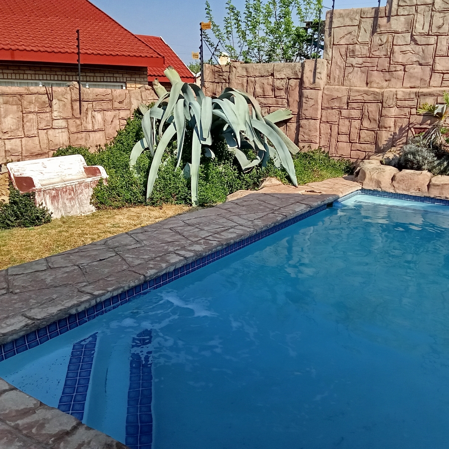 3 Bedroom Property for Sale in Witpoortjie Gauteng