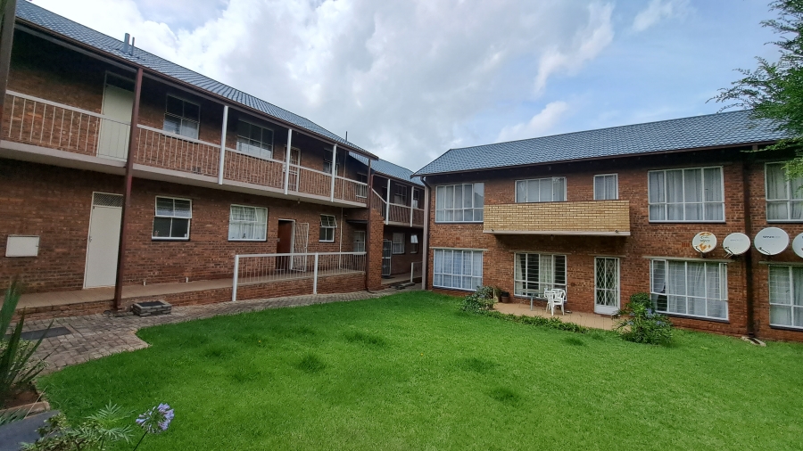 To Let 2 Bedroom Property for Rent in Horizon View Gauteng