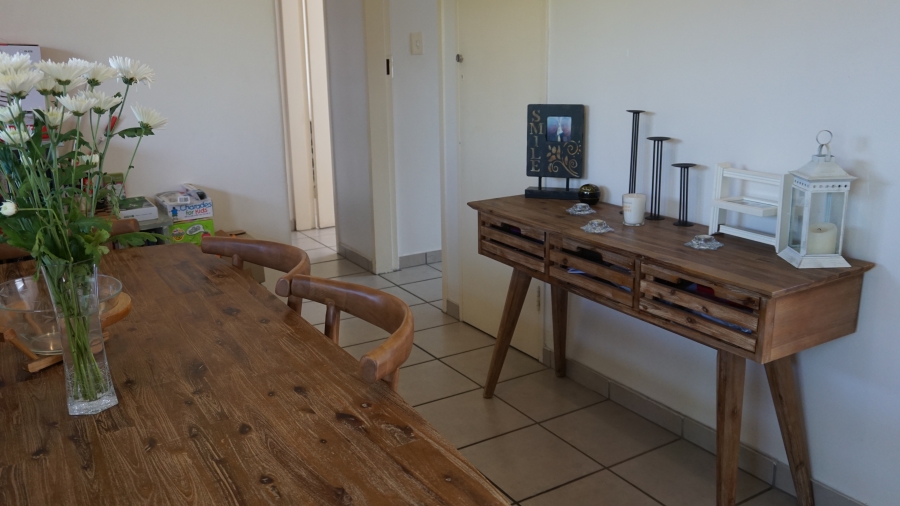 To Let 2 Bedroom Property for Rent in Horizon View Gauteng