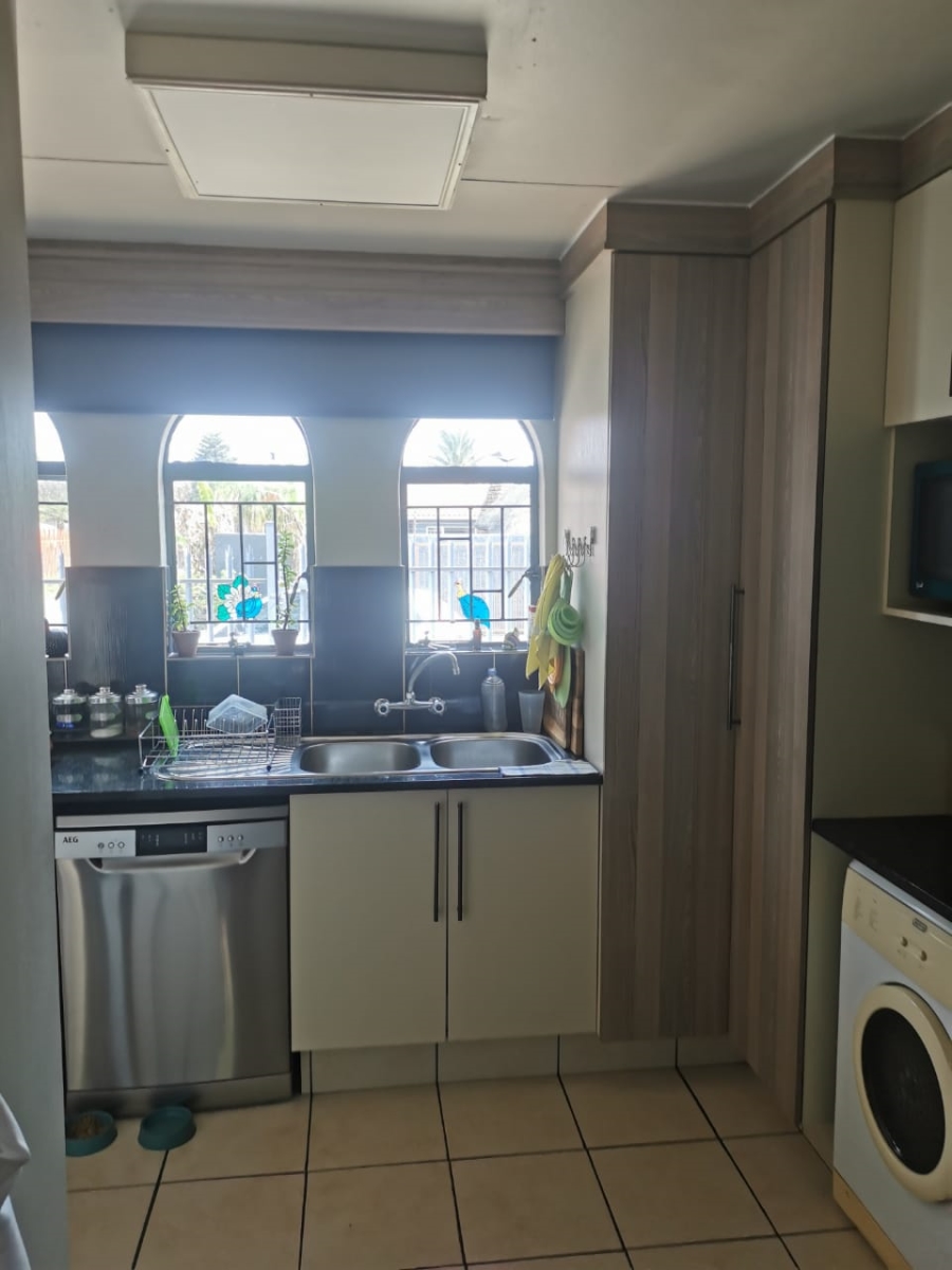 2 Bedroom Property for Sale in Huntingdon Gauteng