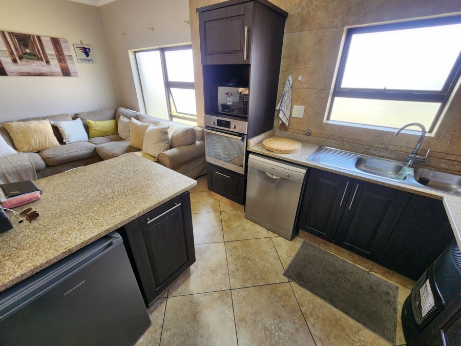 2 Bedroom Property for Sale in Ravenswood Gauteng