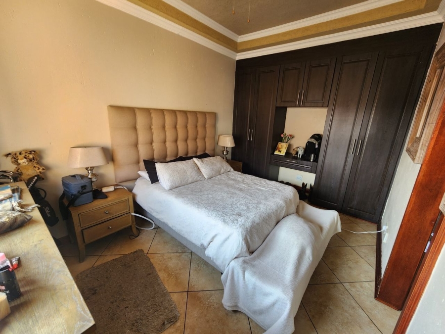 2 Bedroom Property for Sale in Ravenswood Gauteng