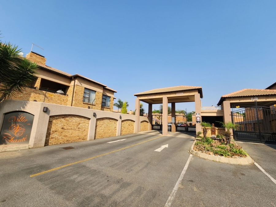 2 Bedroom Property for Sale in Ravenswood Gauteng