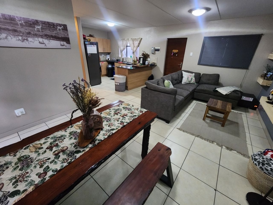 2 Bedroom Property for Sale in Ravenswood Gauteng