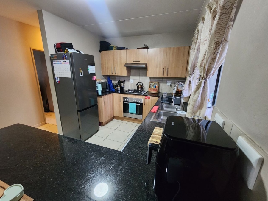 2 Bedroom Property for Sale in Ravenswood Gauteng