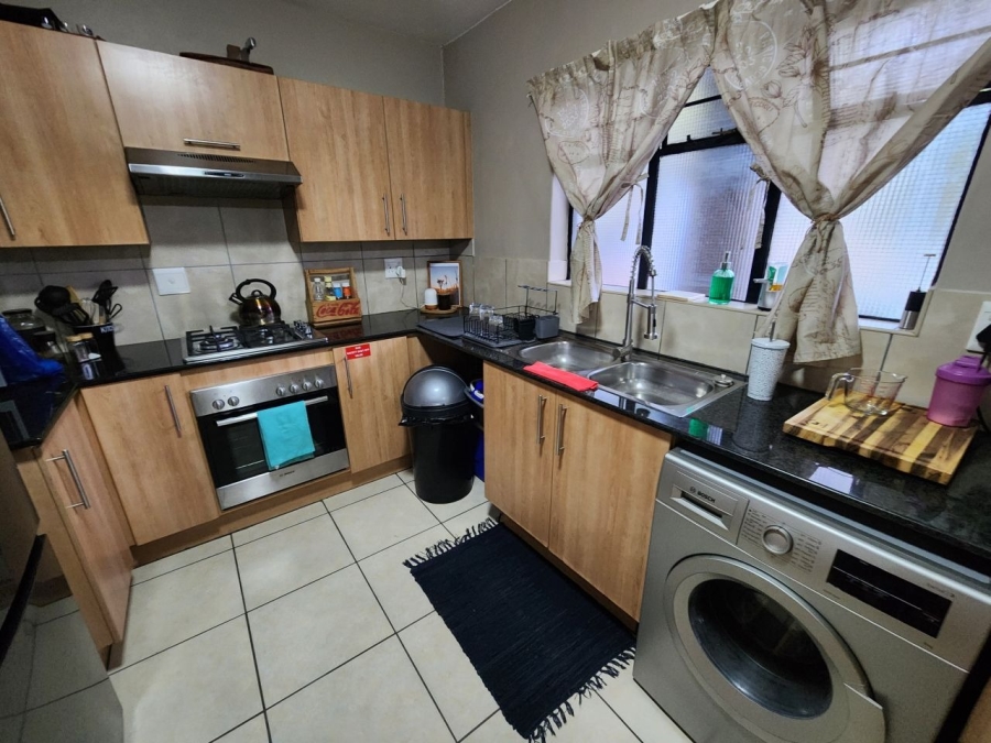 2 Bedroom Property for Sale in Ravenswood Gauteng