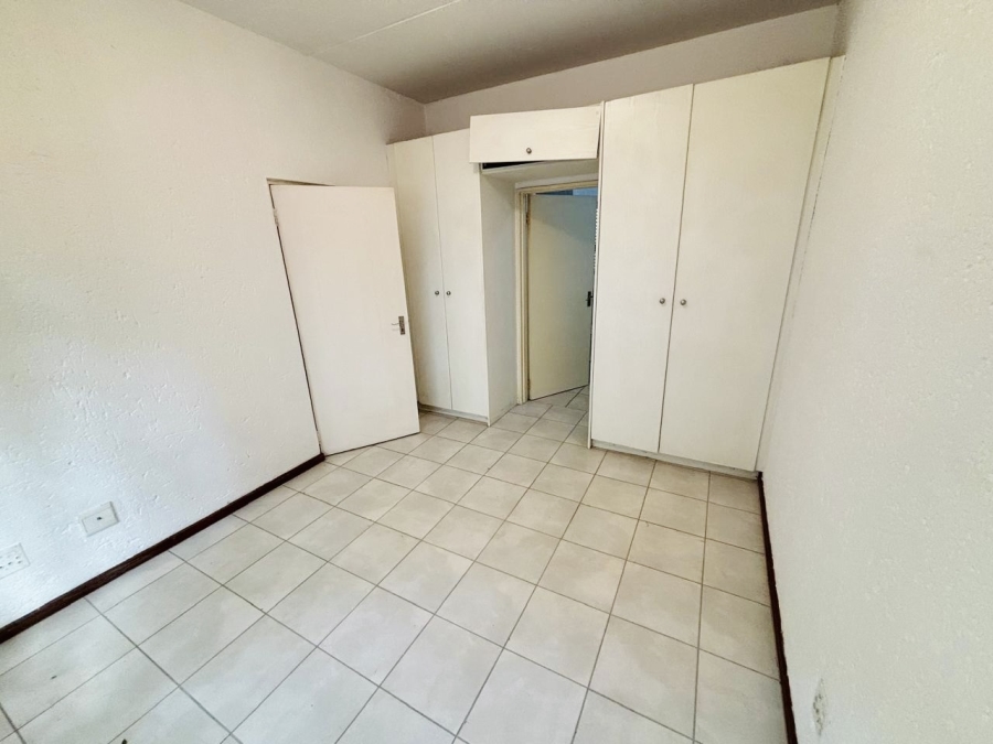 To Let 1 Bedroom Property for Rent in Paulshof Gauteng