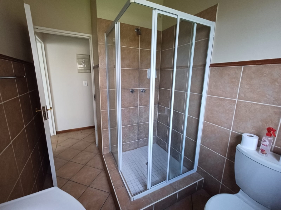 To Let 2 Bedroom Property for Rent in Khyber Rock Gauteng