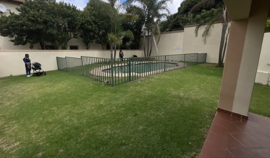 To Let 2 Bedroom Property for Rent in Khyber Rock Gauteng