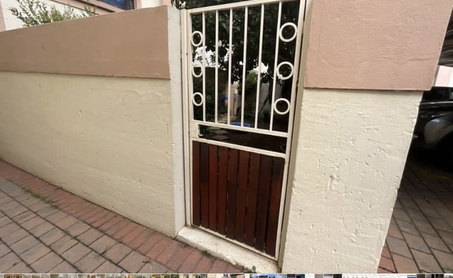 To Let 2 Bedroom Property for Rent in Khyber Rock Gauteng