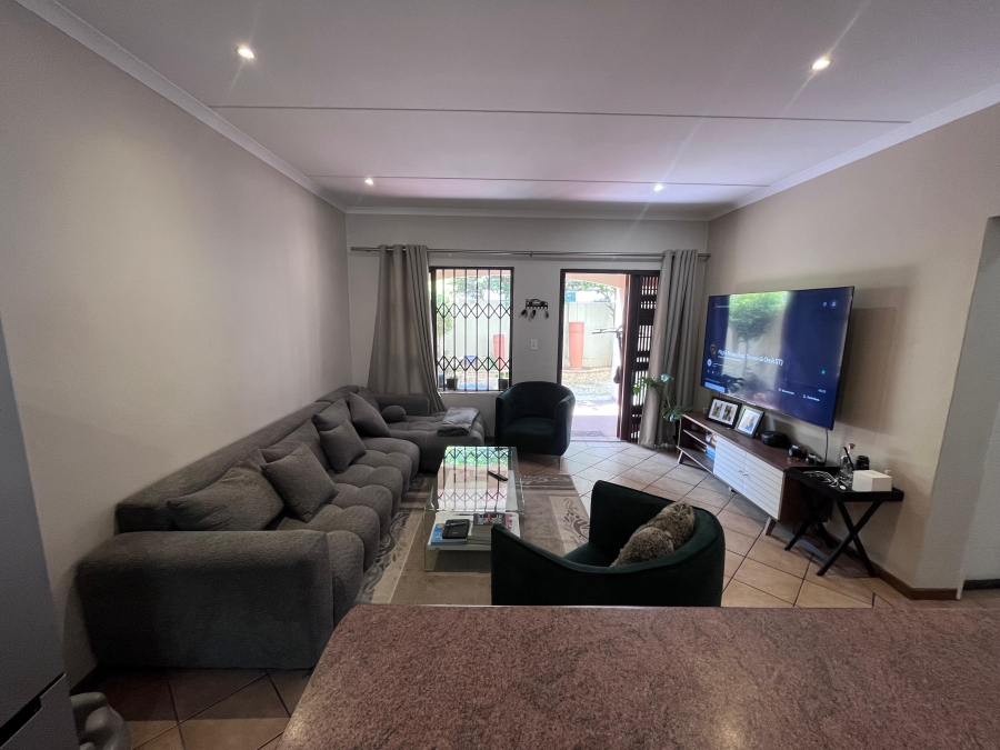 2 Bedroom Property for Sale in Khyber Rock Gauteng