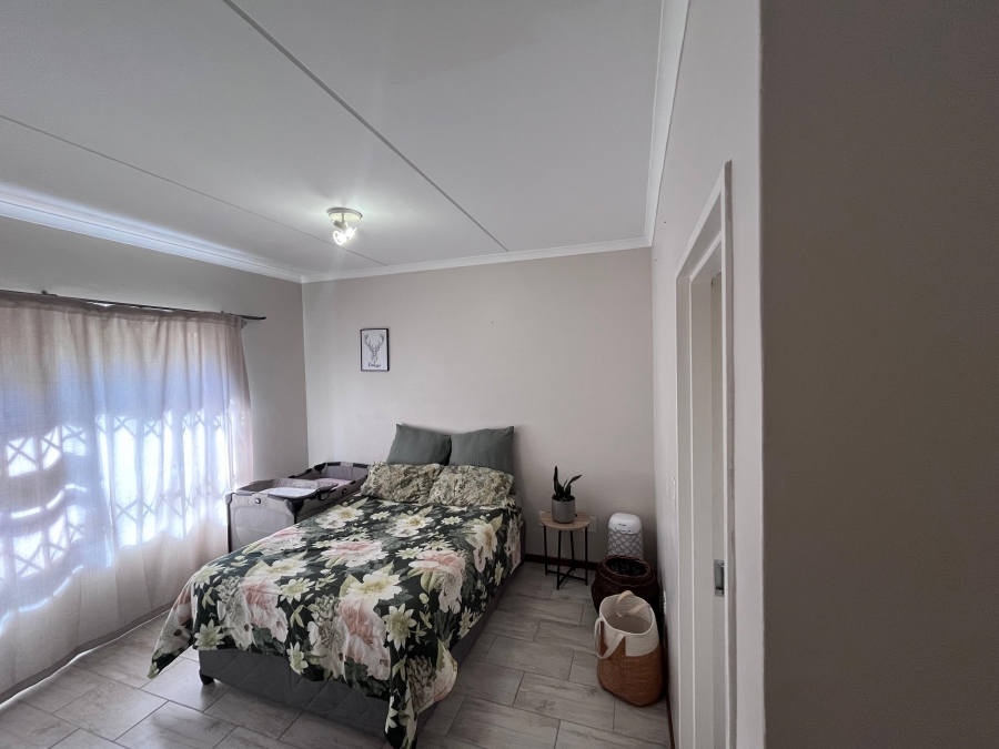 2 Bedroom Property for Sale in Khyber Rock Gauteng
