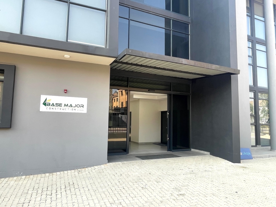 To Let commercial Property for Rent in Midridge Park Gauteng