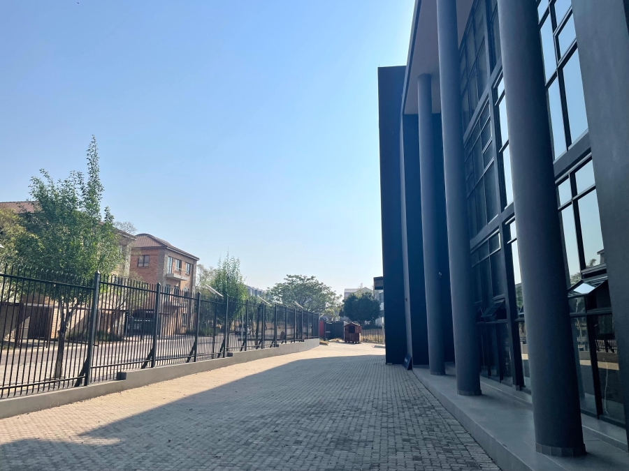 To Let commercial Property for Rent in Midridge Park Gauteng