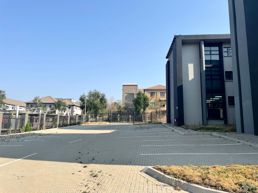 To Let commercial Property for Rent in Midridge Park Gauteng