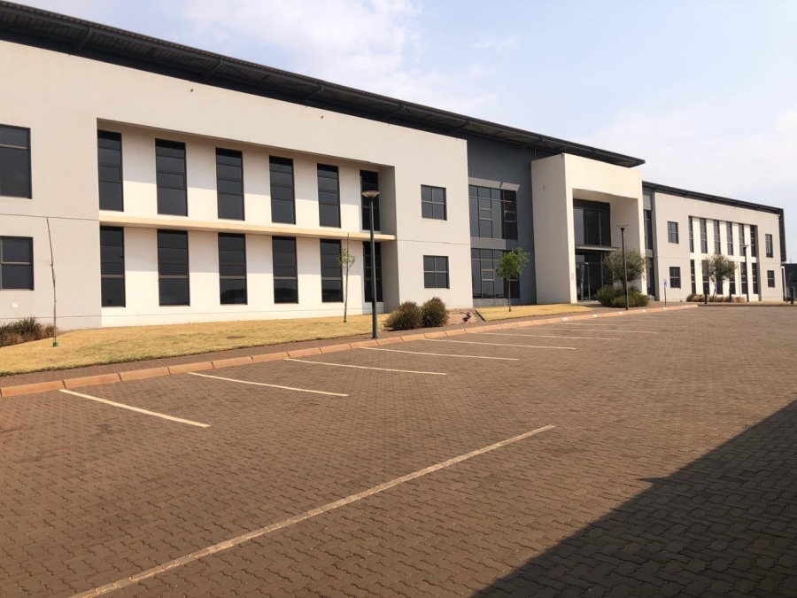 To Let commercial Property for Rent in Olifantsfontein Gauteng