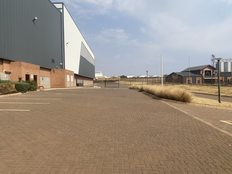 To Let commercial Property for Rent in Olifantsfontein Gauteng