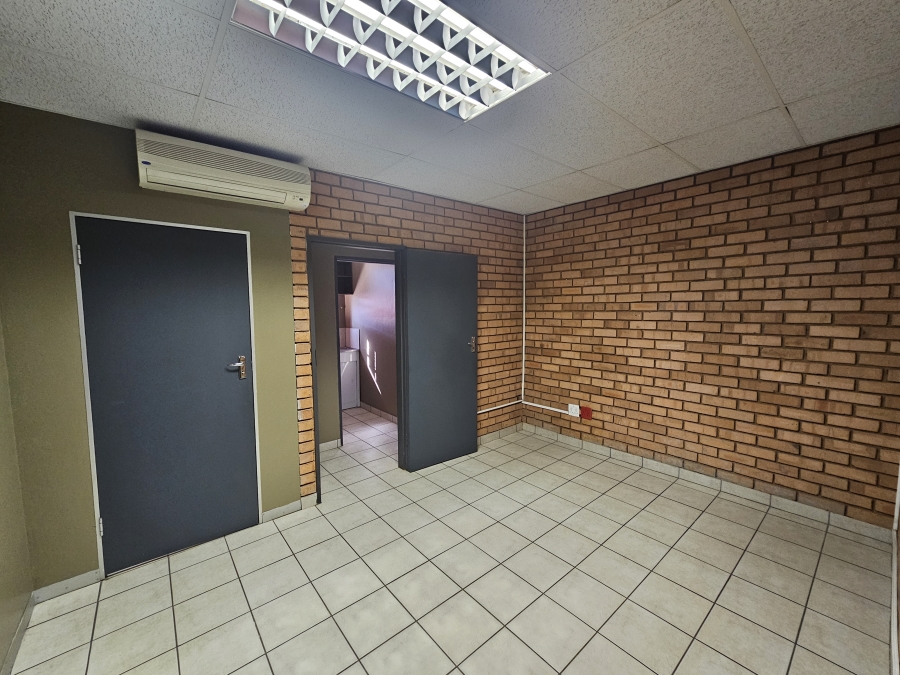 Commercial Property for Sale in Hennops Park Industrial Gauteng