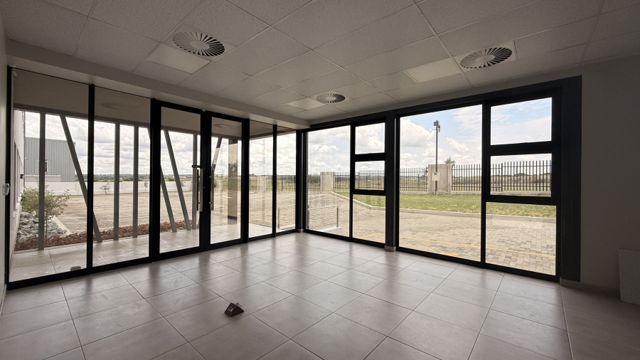 To Let commercial Property for Rent in Knoppieslaagte Gauteng
