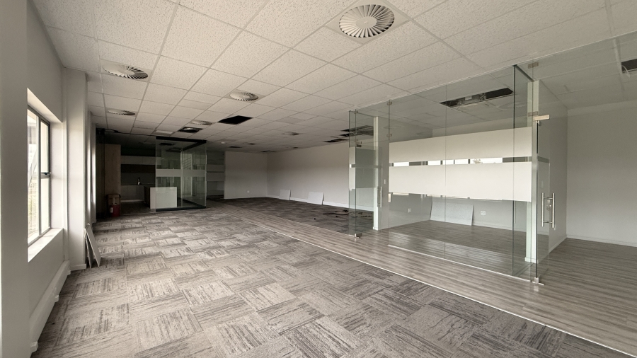 Commercial Property for Sale in Knoppieslaagte Gauteng