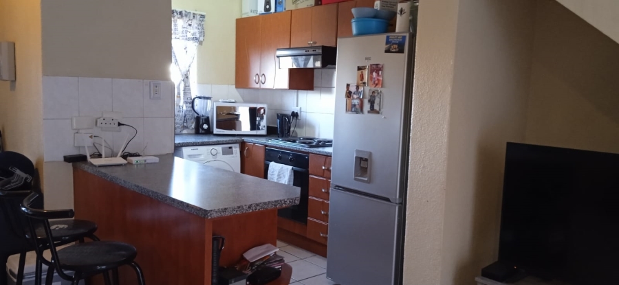 2 Bedroom Property for Sale in Halfway Gardens Gauteng