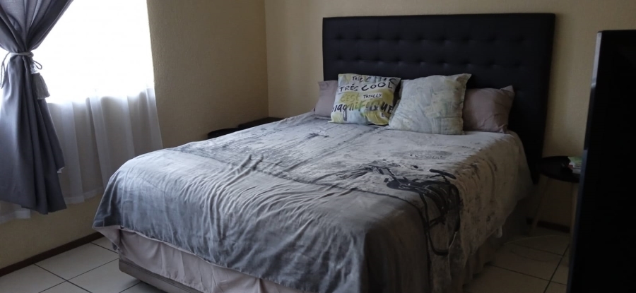 2 Bedroom Property for Sale in Halfway Gardens Gauteng