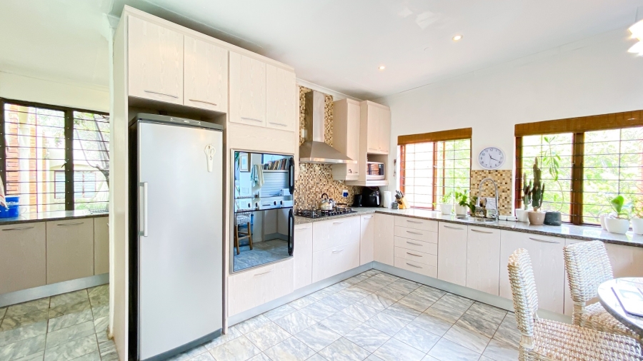 8 Bedroom Property for Sale in Randjesfontein A H Gauteng