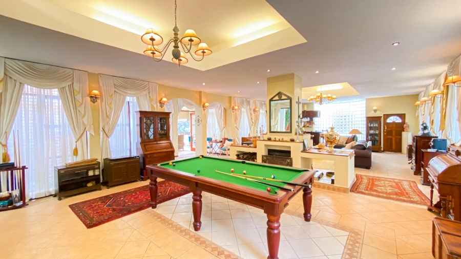 8 Bedroom Property for Sale in Randjesfontein A H Gauteng