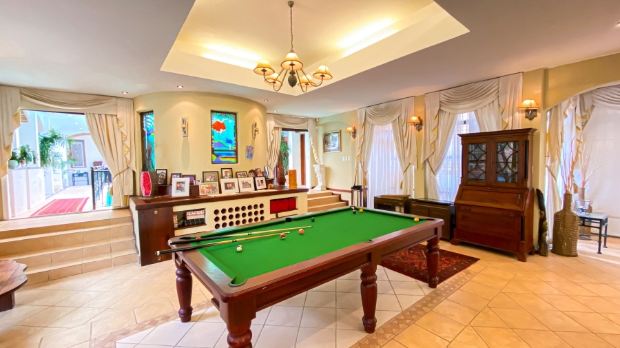 8 Bedroom Property for Sale in Randjesfontein A H Gauteng