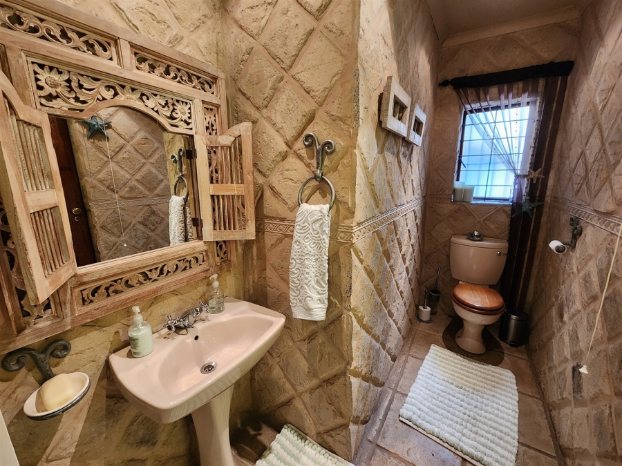 8 Bedroom Property for Sale in Randjesfontein A H Gauteng
