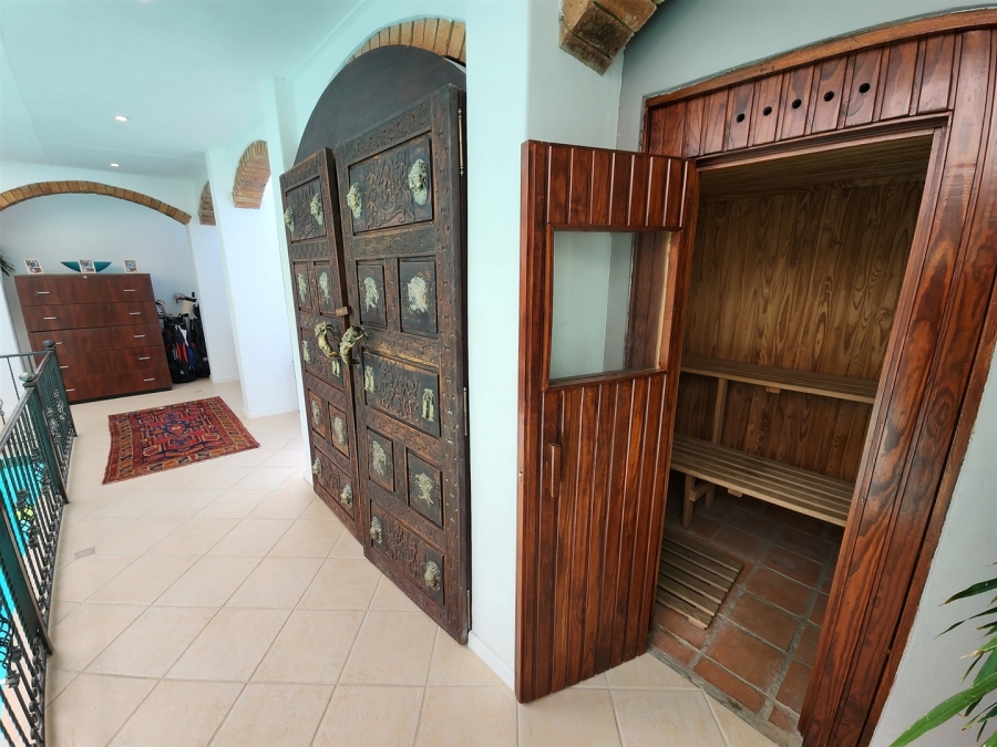 8 Bedroom Property for Sale in Randjesfontein A H Gauteng