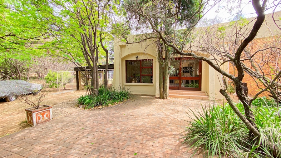8 Bedroom Property for Sale in Randjesfontein A H Gauteng
