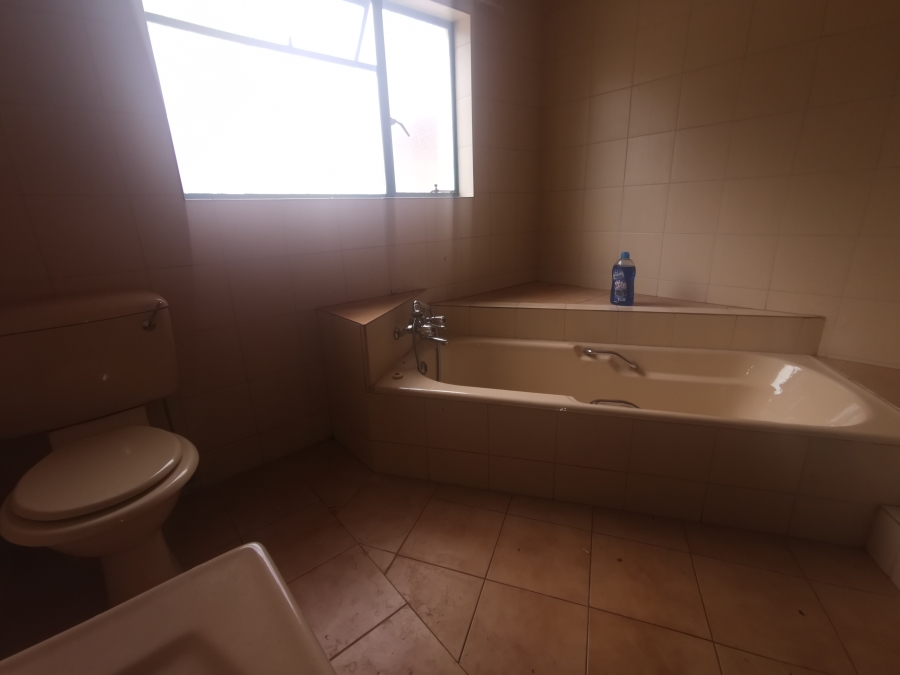 12 Bedroom Property for Sale in Amandasig Gauteng